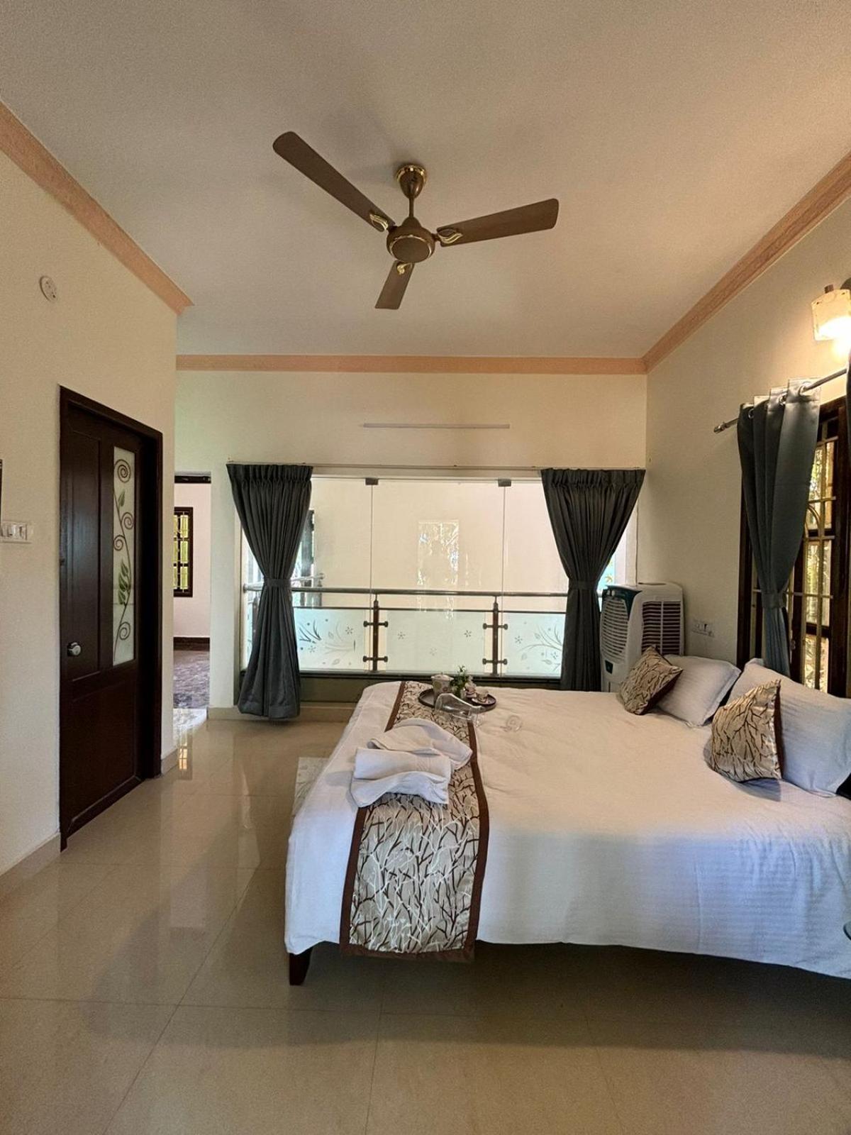 The Ruby Park Villa Yelagiri Exterior photo
